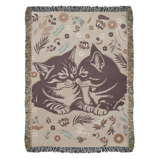 Snuggling Kitties – Cozy Cat Lovers | Woven Blanket